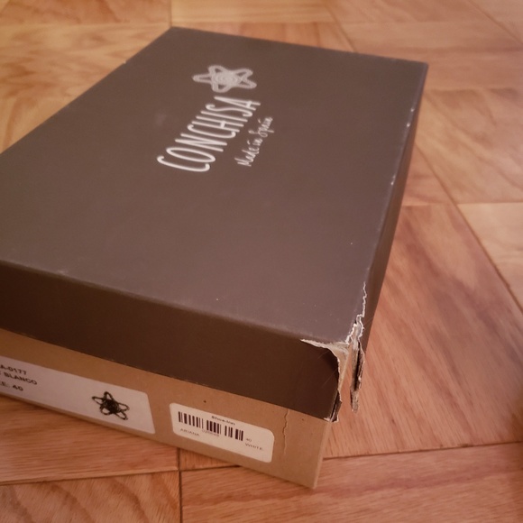 Shoes - Picture 8 of 8